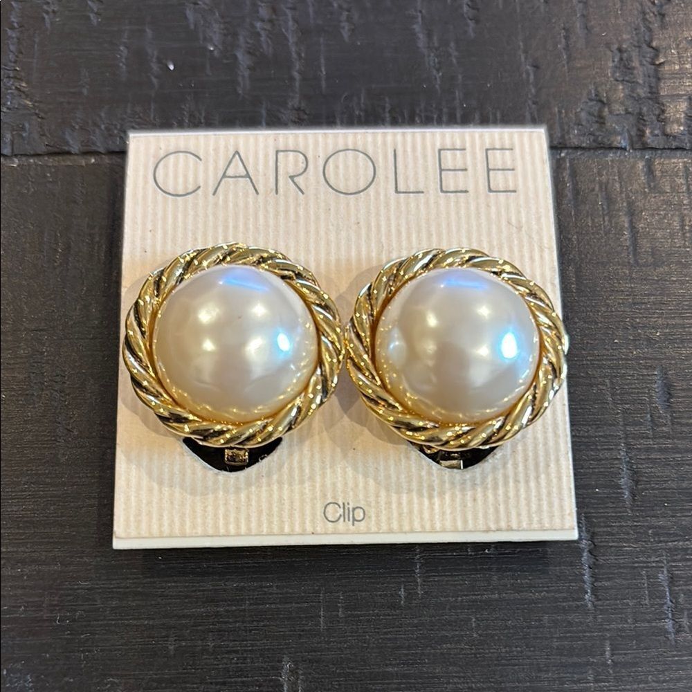 NWT CAROLEE Clip On Dome Earrings Signed Faux Pearl Gold Tone Rope Chunky